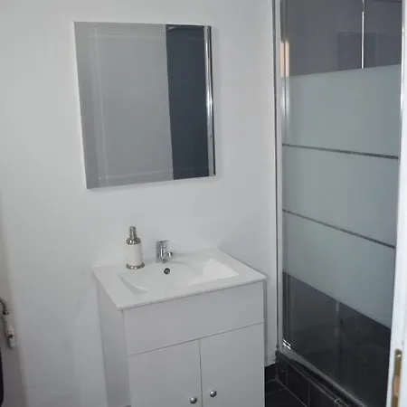 Park Apartment